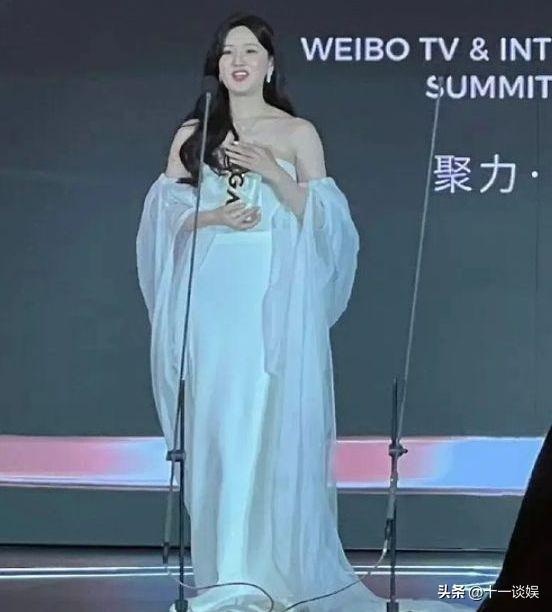 赵露思粉丝应援口号都有什么，赵露思粉丝名叫啥？