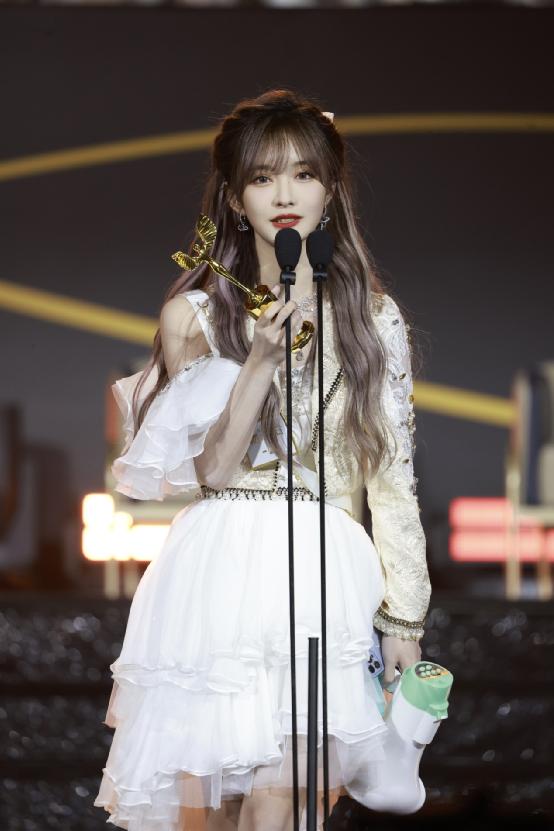 snh48在哪个平台直播（snh48成员用什么软件直播）
