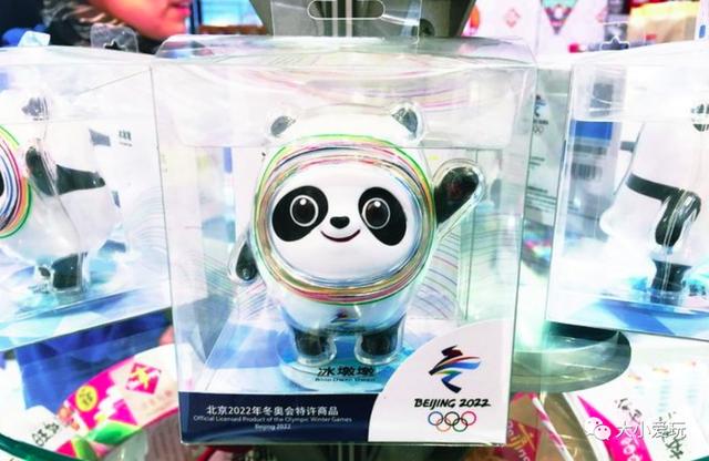 故宫淘宝和故宫文创哪个好（淘宝的故宫文创和故宫卖的一样吗）