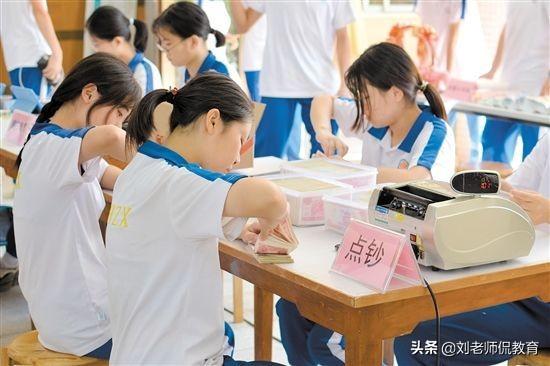 网络与新媒体专业考研难度大吗（网络与新媒体专业学什么知乎）