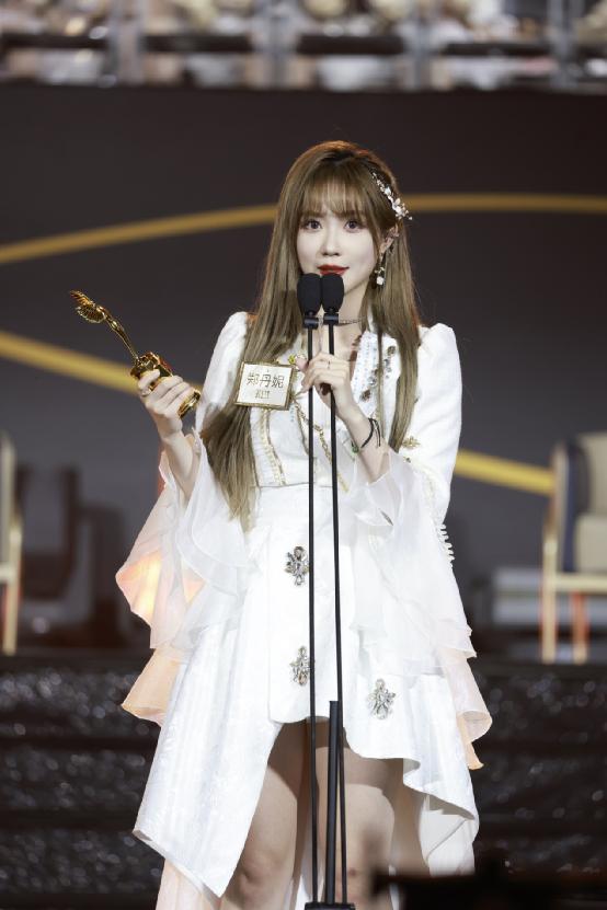 snh48在哪个平台直播（snh48成员用什么软件直播）