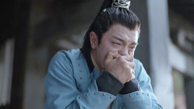 如何瞬间吐血（怎样才能立马真正吐血）