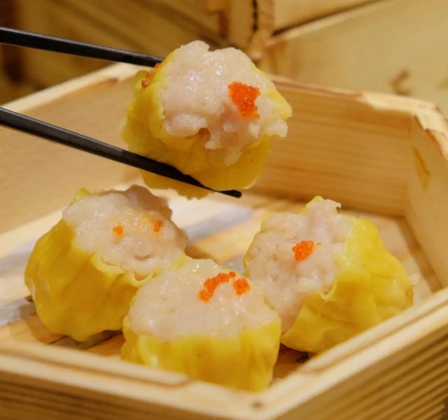 饮早茶发朋友圈的句子，适合喝早茶发的朋友圈短语？