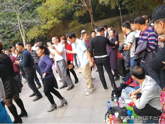 女生直播间名字，好听的女直播间名字大全？