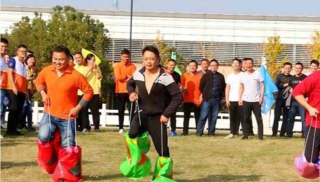 小学生趣味运动会项目有哪些图片，小学生趣味运动会项目有哪些英语？