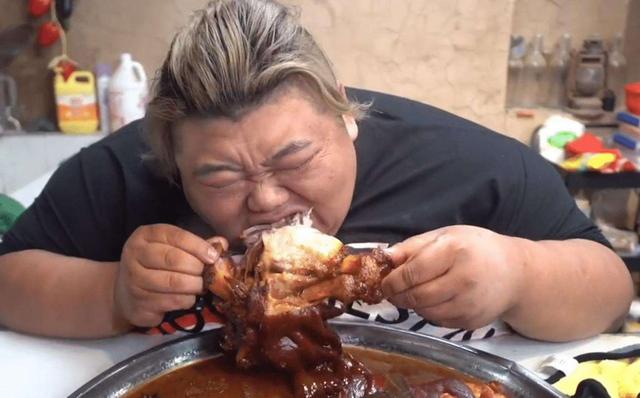 8年属猴的适合做生意吗，68年属猴做什么生意好？"