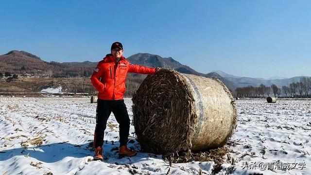 重游故地适合发朋友圈的句子，故地重游朋友圈说说？