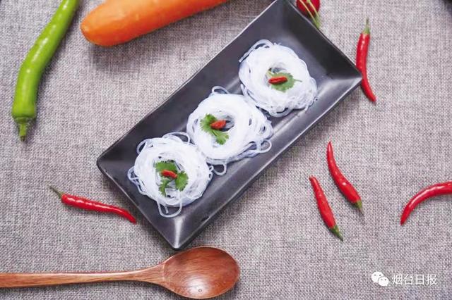龙口粉丝什么原料做的好吃呢，龙口粉丝是什么原料做的好？