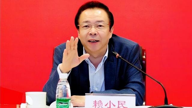 华融公司董事长是什么级别的干部（华融公司董事长是什么级别的单位）