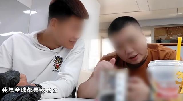 15晚会：网红直播很羞耻，老坛酸菜很恶心，一幕幕看着背后发凉"