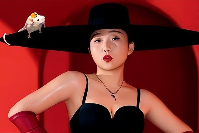 抖音里面那个微胖女人是谁，抖音里短发微胖女叫什么？