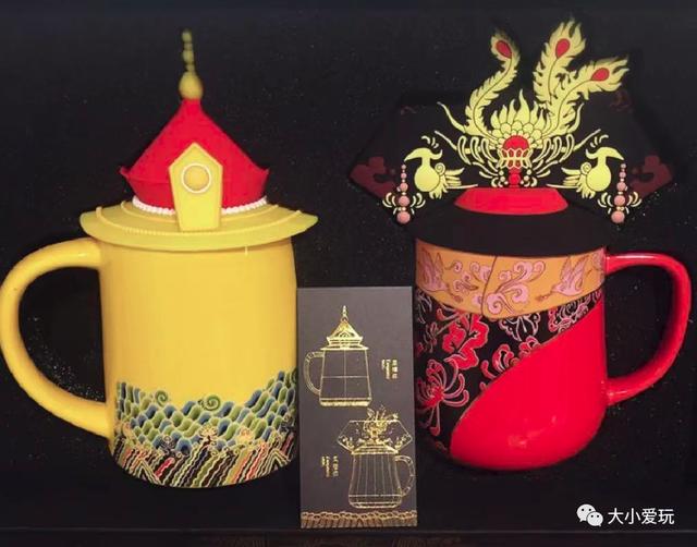 故宫淘宝和故宫文创哪个好（淘宝的故宫文创和故宫卖的一样吗）