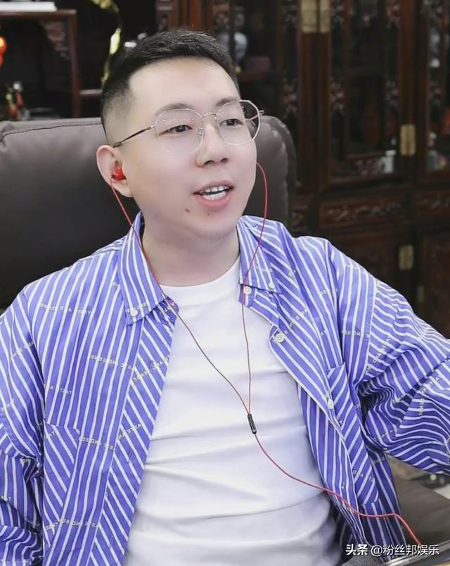 快手上打扑克，快手上打扑克是什么意思？