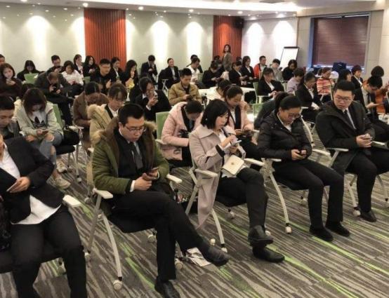 网络与新媒体专业就业方向及前景女生，网络与新媒体专业就业方向及前景如何？