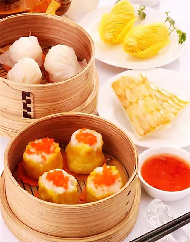 饮早茶发朋友圈的句子，适合喝早茶发的朋友圈短语？