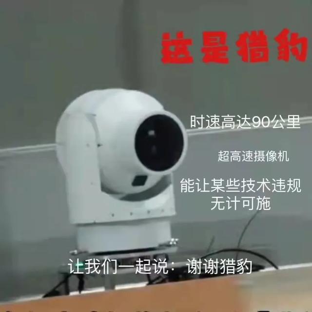 抖音上很火的俄罗斯歌曲叫什么名字，抖音上很火的俄罗斯歌曲一个猥琐大叔和小女孩？