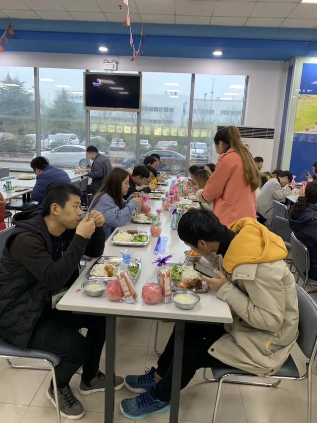 劳务派遣公司赚钱模式，劳务公司怎么赚钱的呢？