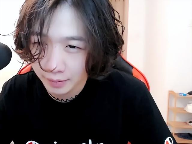 虎牙吕德华直播间观看，吕德华虎牙直播？
