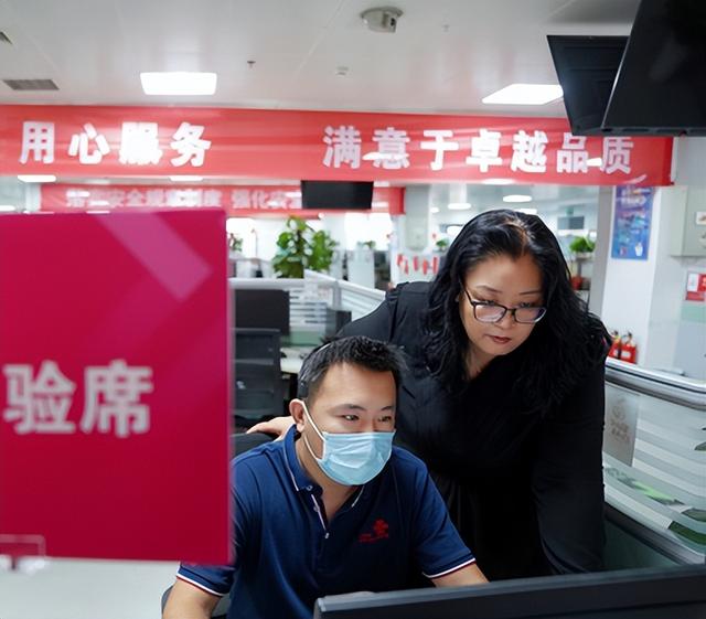中国联通客户服务电话号码，联通集团客户服务电话？