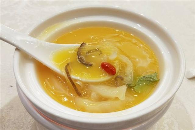 好朋友订婚朋友圈文案，官宣订婚朋友圈文案？