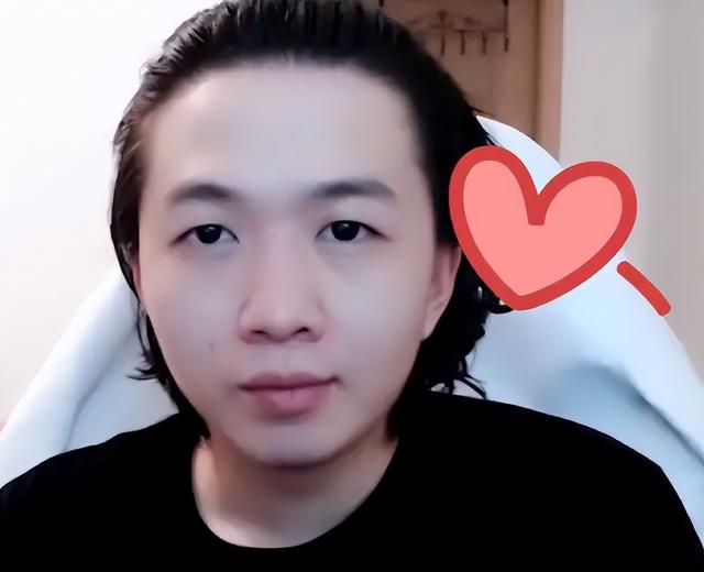 虎牙吕德华直播间观看，吕德华虎牙直播？