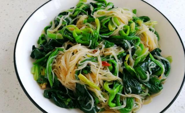 凉拌菠菜粉丝的做法及调料窍门，凉拌菠菜粉丝的做法及调料视频？