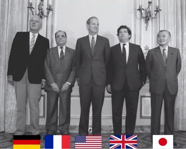 600日元是人民币，2600日元等于多少元？"