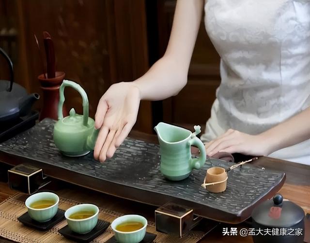 喝茶的禁忌 喝茶七大禁忌，喝茶的正确方法和技巧与禁忌？