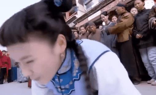 如何瞬间吐血（怎样才能立马真正吐血）