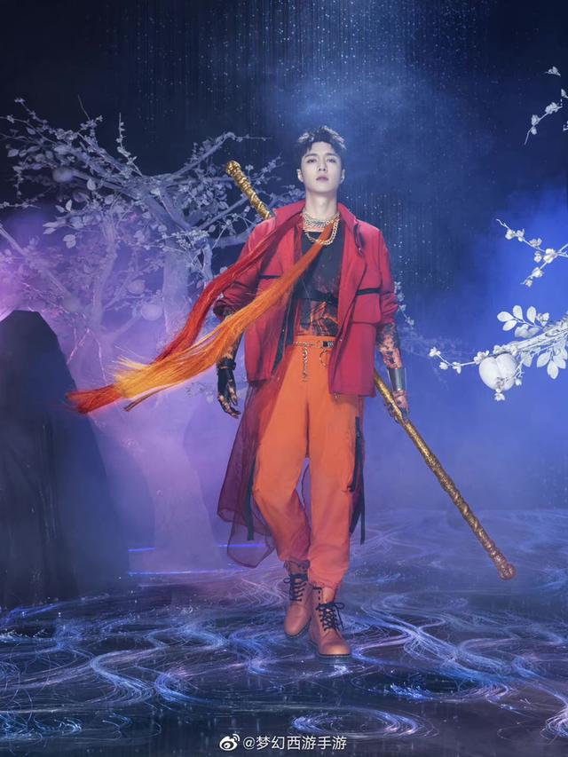 张艺兴抖音很火的歌曲叫什么，张艺兴抖音很火的歌曲叫什么名字？
