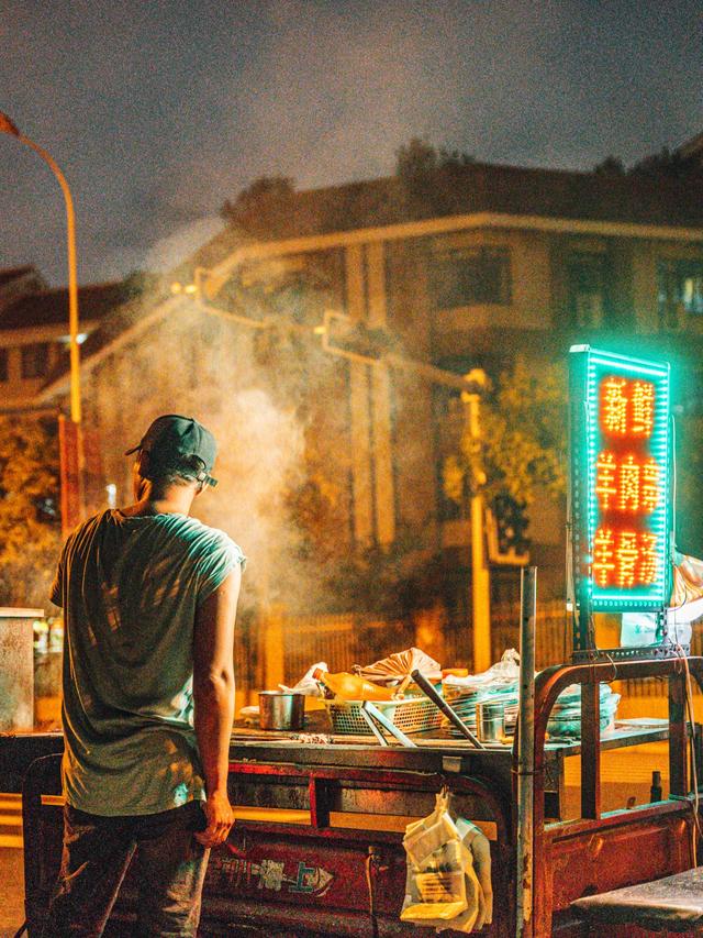0种地摊生意夜市小吃图片，50种地摊生意夜市小吃简单？"