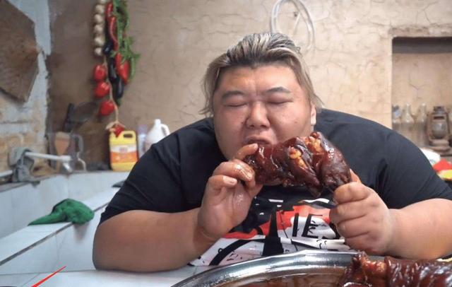 8年属猴的适合做生意吗，68年属猴做什么生意好？"