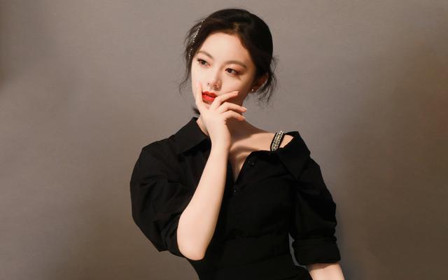 赵今麦粉丝名应援色，赵今麦粉丝名应援色应援口号？