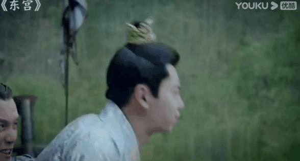 如何瞬间吐血（怎样才能立马真正吐血）