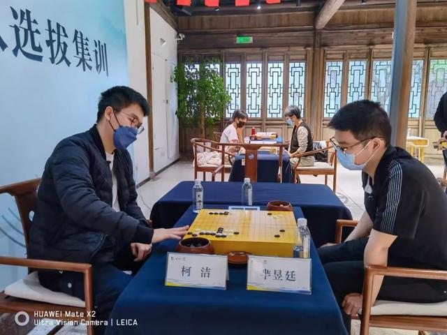 今天围棋比赛直播视频直播，新浪围棋直播间在线直播视频？