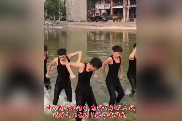 快手一亿粉丝是谁的粉丝多（快手谁有一亿粉丝）