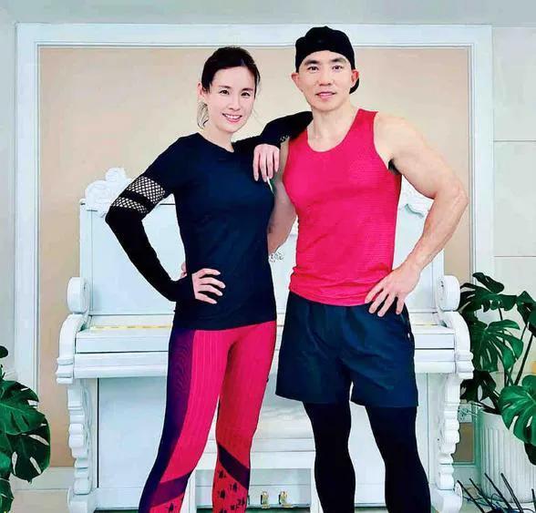 嘎子的抖音，抖音上有个简单哥是干什么的？