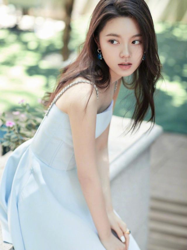 赵今麦全国粉丝后援会，赵今麦代言的粉底液？