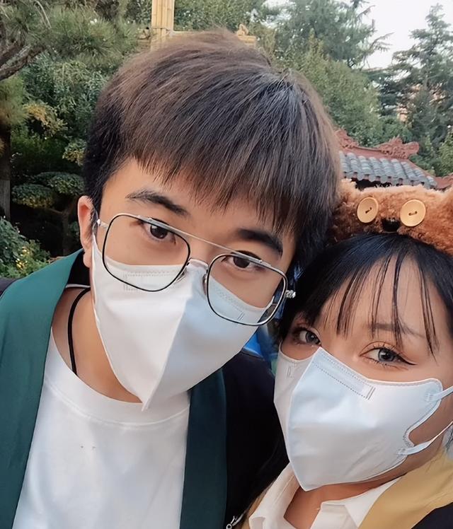抖音网红cc和茜茜，抖音网红cc和莹莹怎么了？