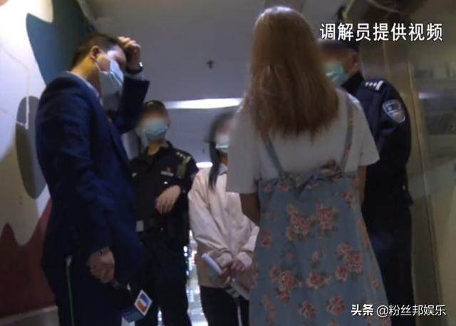 女主播直播间名字怎么取吸引人呢英文，女主播直播名字大全？
