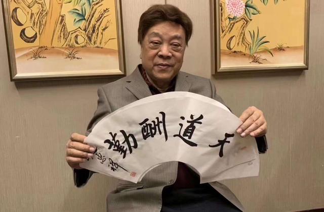 直播间字画为什么便宜好多，直播间字画为什么便宜好多啊