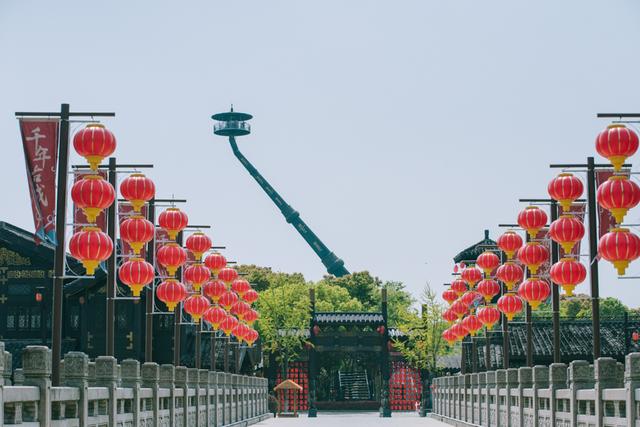 淹城春秋乐园图片大全 游乐设施，淹城春秋乐园好玩项目？