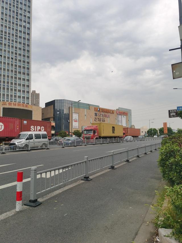 跨境电商赚钱吗，做亚马逊跨境电商赚钱吗？