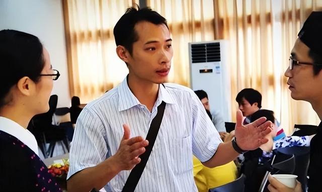 小学语文老师可以做哪些副业，初中语文老师能做什么副业？
