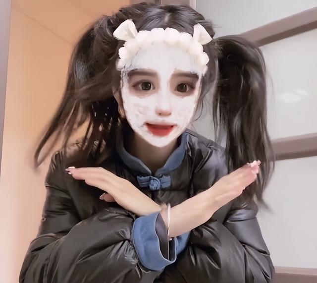 快手安妮嘴里是什么，快手安妮的嘴巴？