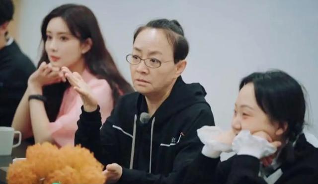 黑红流量爱上种田后免费阅读，黑红流量爱上种田后免费阅读ax61？