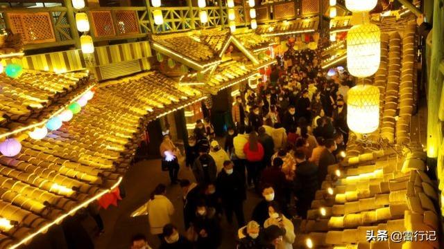 重庆网红打卡景点抖音夜景，2020西安抖音网红景点？