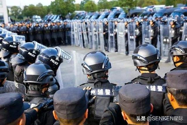 上海交警辅警工资多少钱一月，上海辅警一年多少钱？