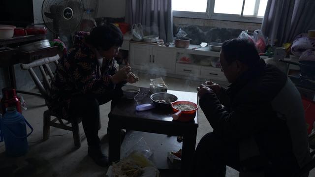 赚怎么拼音怎么拼写，赚钱拼音怎么拼？