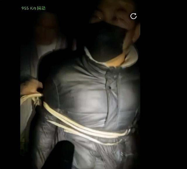 15晚会：网红直播很羞耻，老坛酸菜很恶心，一幕幕看着背后发凉"